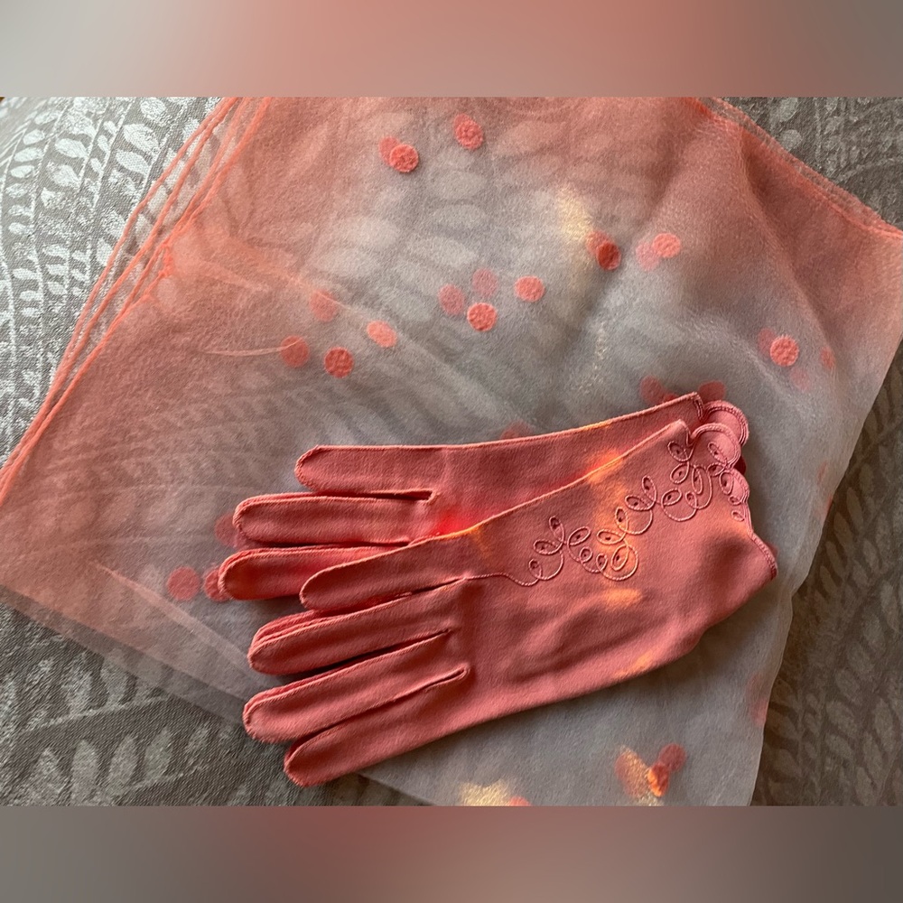 Vintage Peach Gloves and Scarf Set